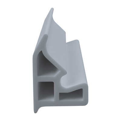 3D Modell der Stahlzargendichtung SZ026 in grau für seitliche Nuten zum Türblatt.